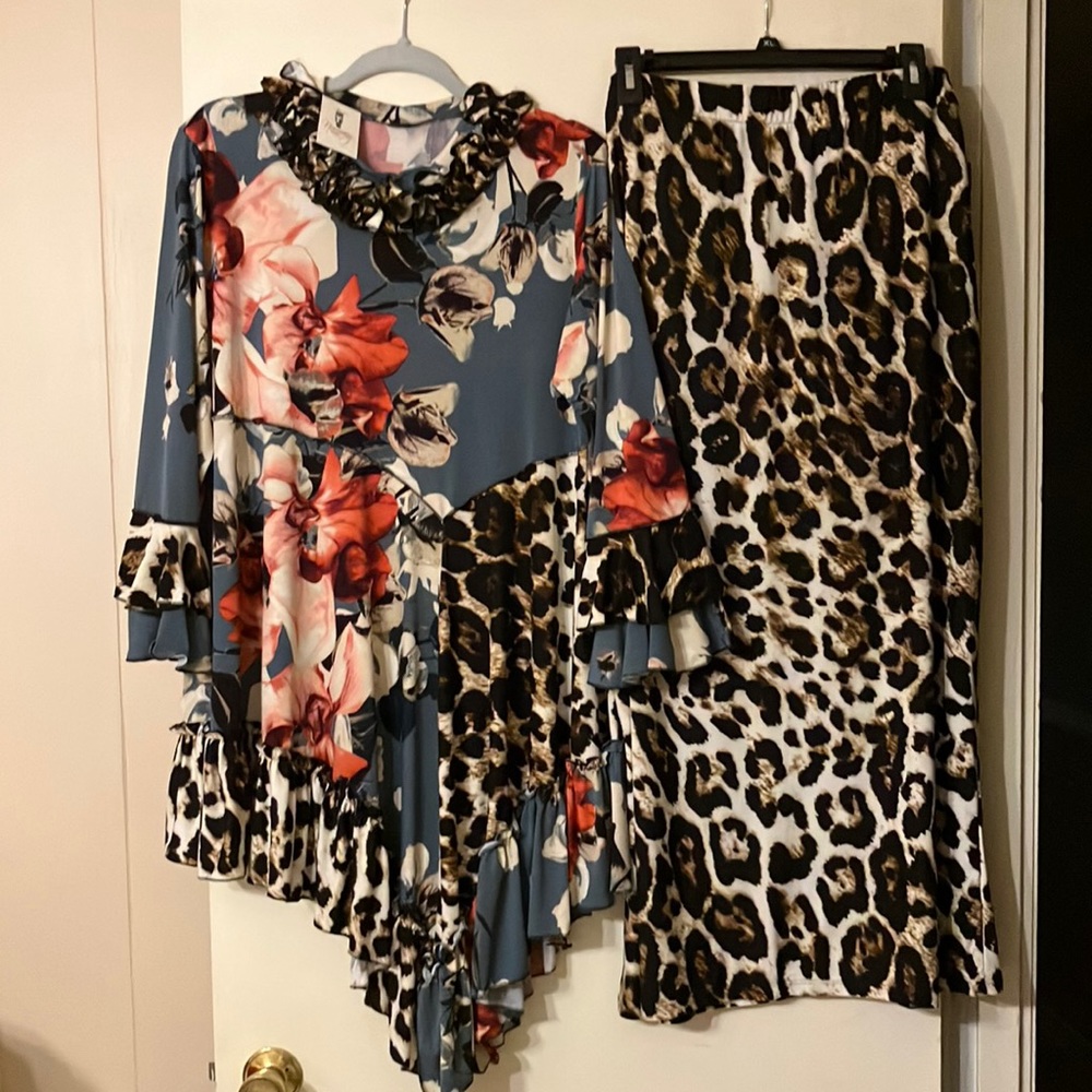 Normony Design custom made outfit NWT size XL